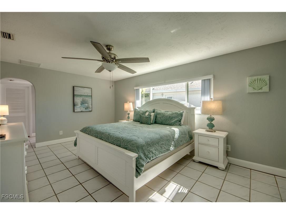 4532 SW 1st Place Cape Coral FL 33914 2025024140 image21