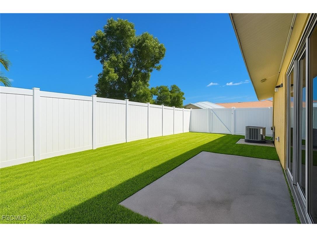 4532 SW 8th Place #A Cape Coral FL 33914 2025020509 image13