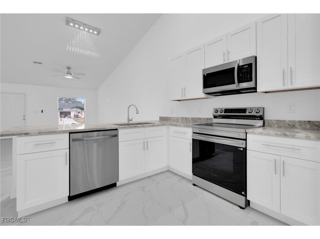 4533/4535 27th Street SW Lehigh Acres FL 33973 2026000934 image4
