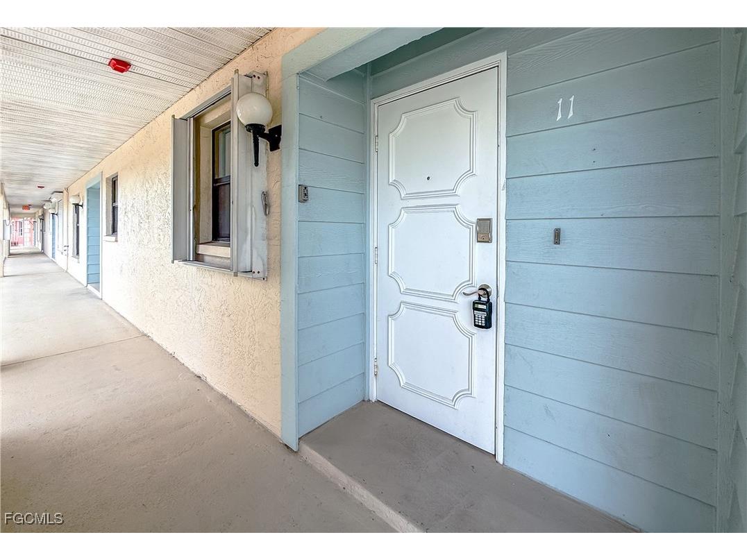 4534 SE 5th Place #11 Cape Coral FL 33904 2025024853 image17