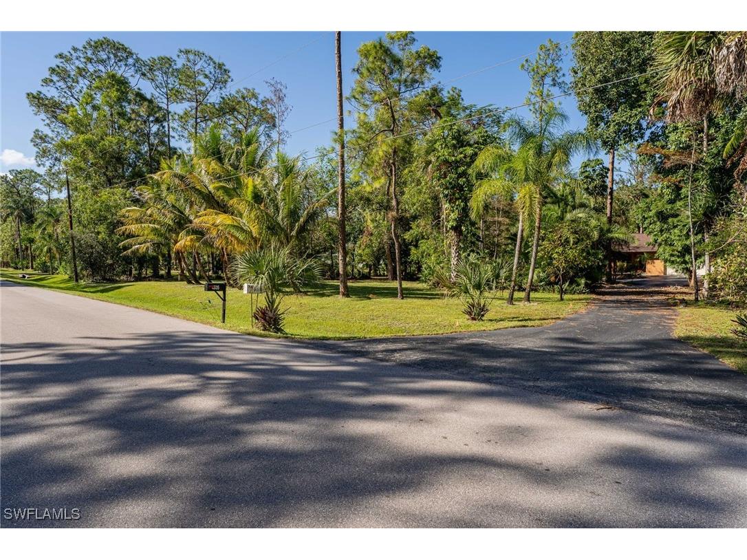 4535 3rd Avenue NW Naples FL 34119 224088498 image1