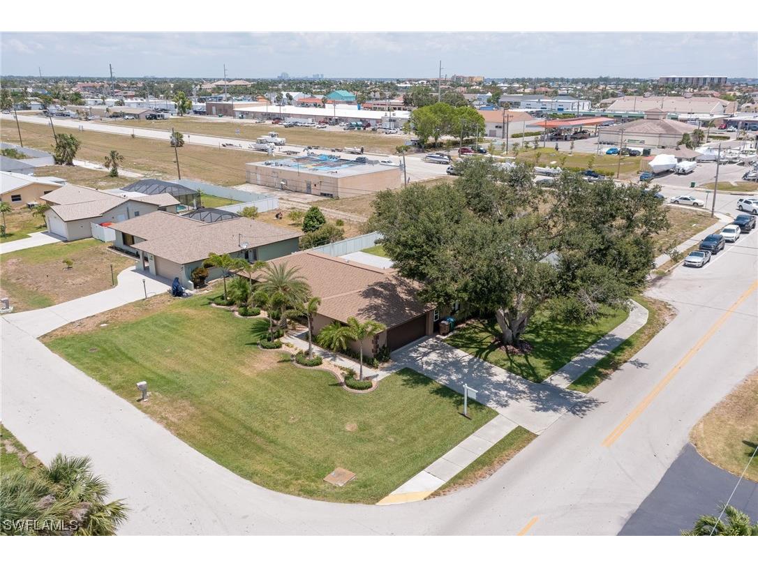 4535 SE 14th Place Cape Coral FL 33904 223037222 image1
