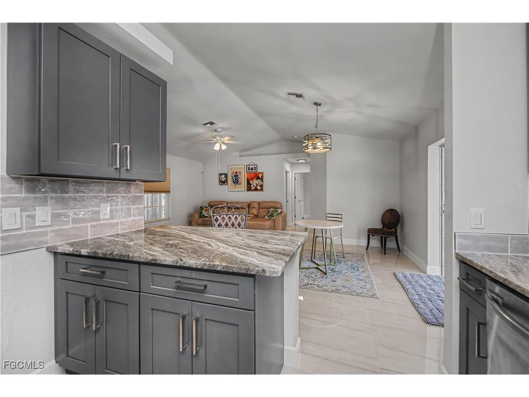 4535 SW 14th Place Cape Coral FL 33914 2026006079 image11