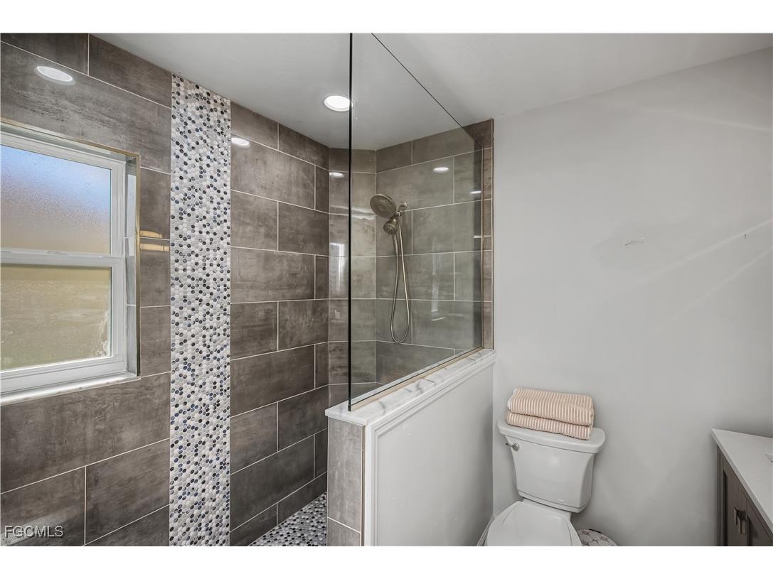 4535 SW 14th Place Cape Coral FL 33914 2026006079 image20