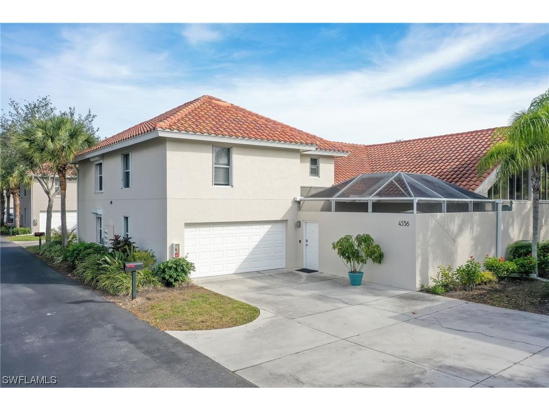4536 Court Way #19-D Naples FL 34109 224011548 image1