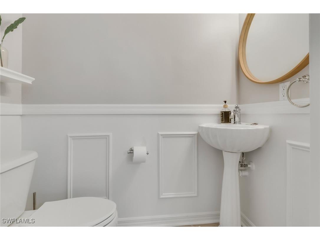 4536 Court Way #19D Naples FL 34109 225080140 image12