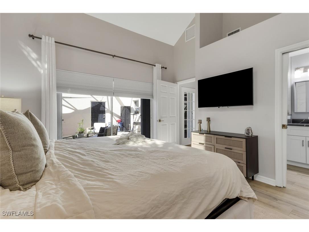 4536 Court Way #19D Naples FL 34109 225080140 image15