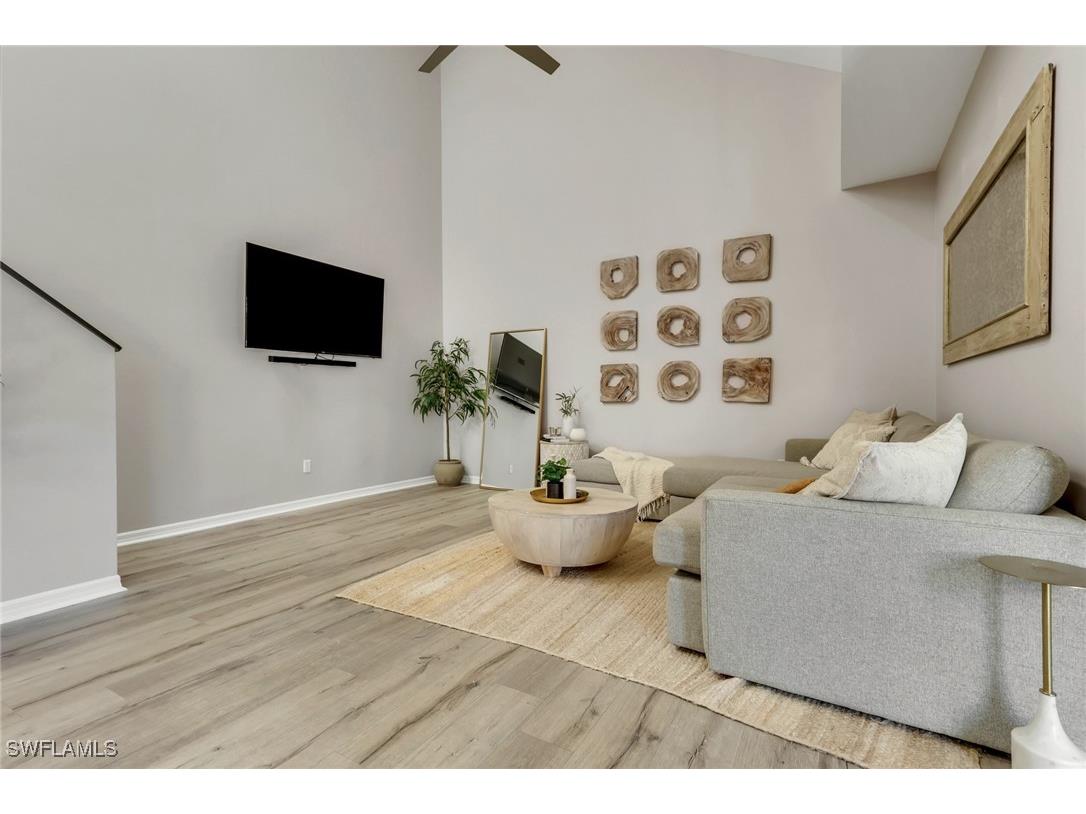 4536 Court Way #19D Naples FL 34109 225080140 image2