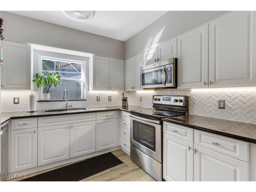 4536 Court Way #19D Naples FL 34109 225080140 image9