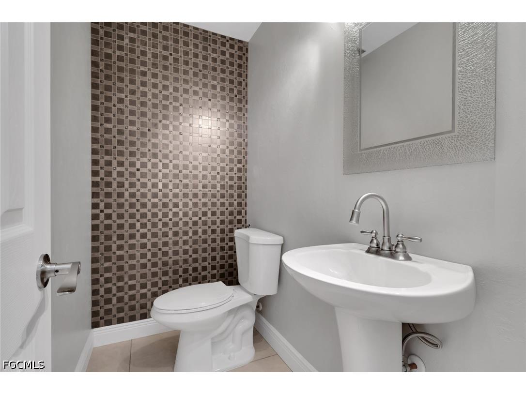 4536 Longboat Lane Fort Myers FL 33919 2026015851 image5