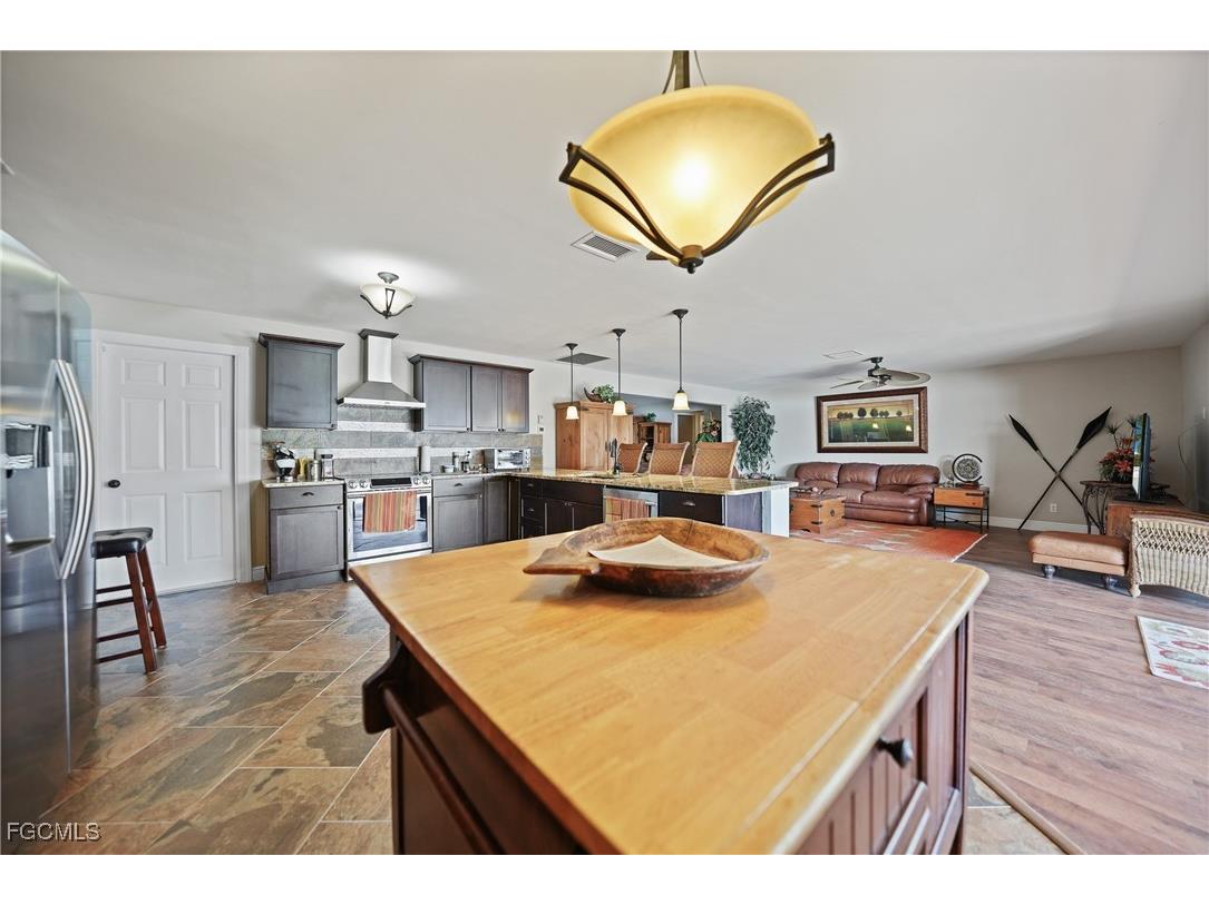 4536 Vinsetta Avenue North Fort Myers FL 33903 2025016302 image12