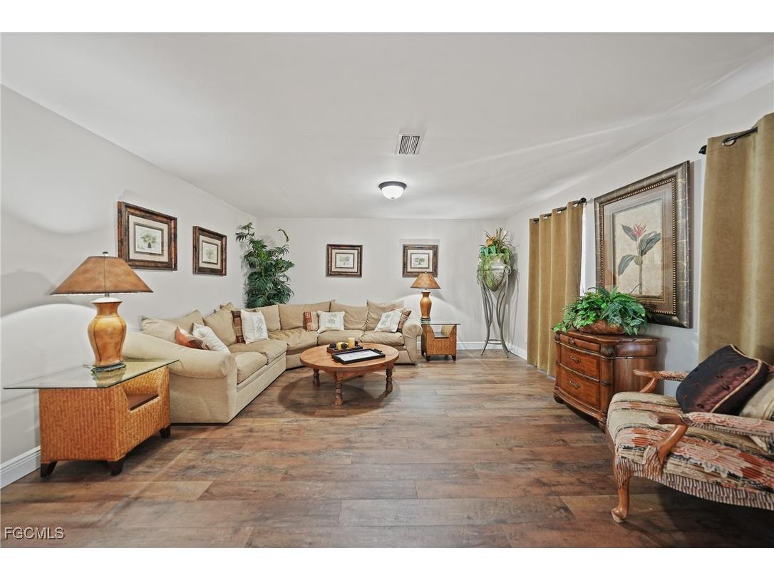 4536 Vinsetta Avenue North Fort Myers FL 33903 2025016302 image4