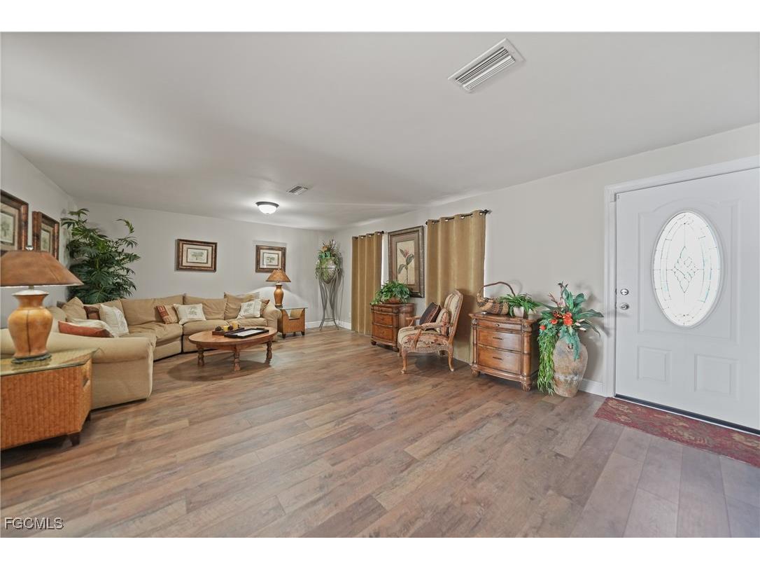 4536 Vinsetta Avenue North Fort Myers FL 33903 2025016302 image5