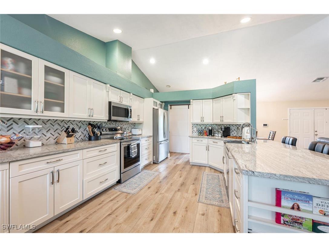 4538 18th Street NE Naples FL 34120 225068105 image1