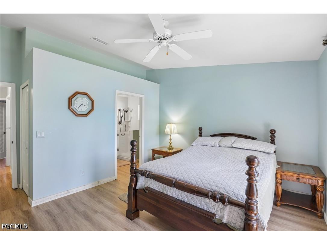 4539 Pine Village Court Saint James City FL 33956 2026018936 image17