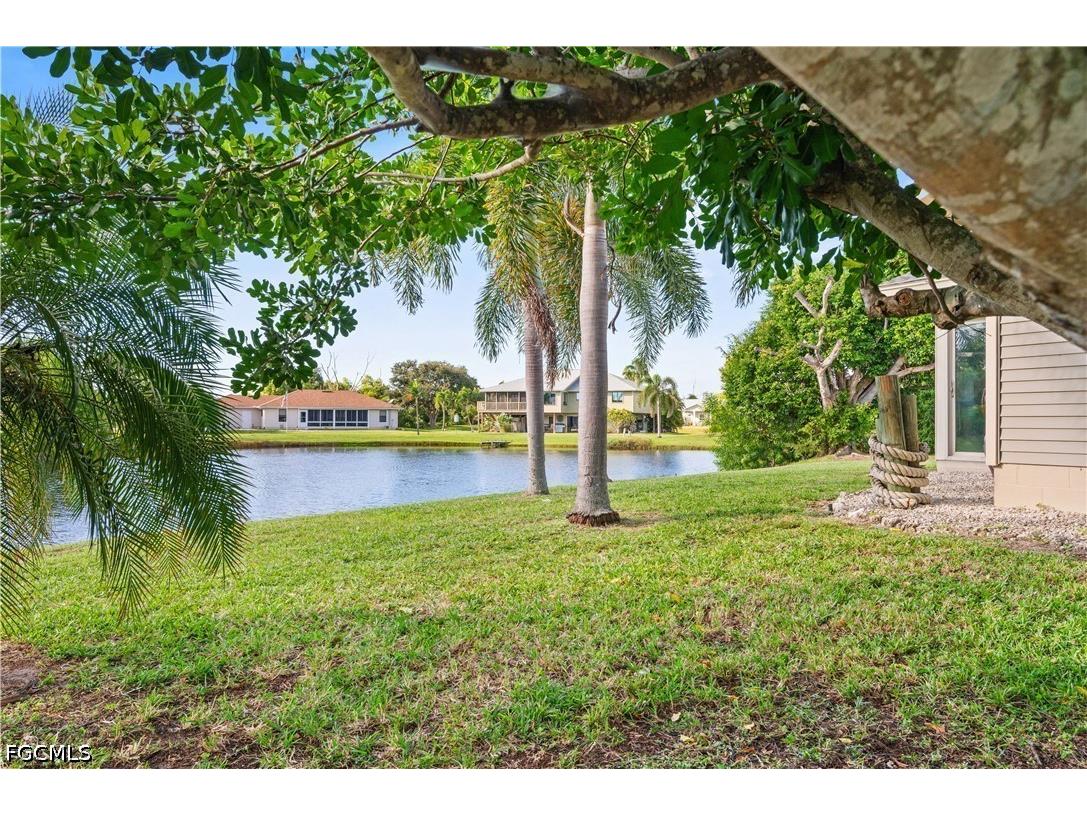 4539 Pine Village Court Saint James City FL 33956 2026018936 image31