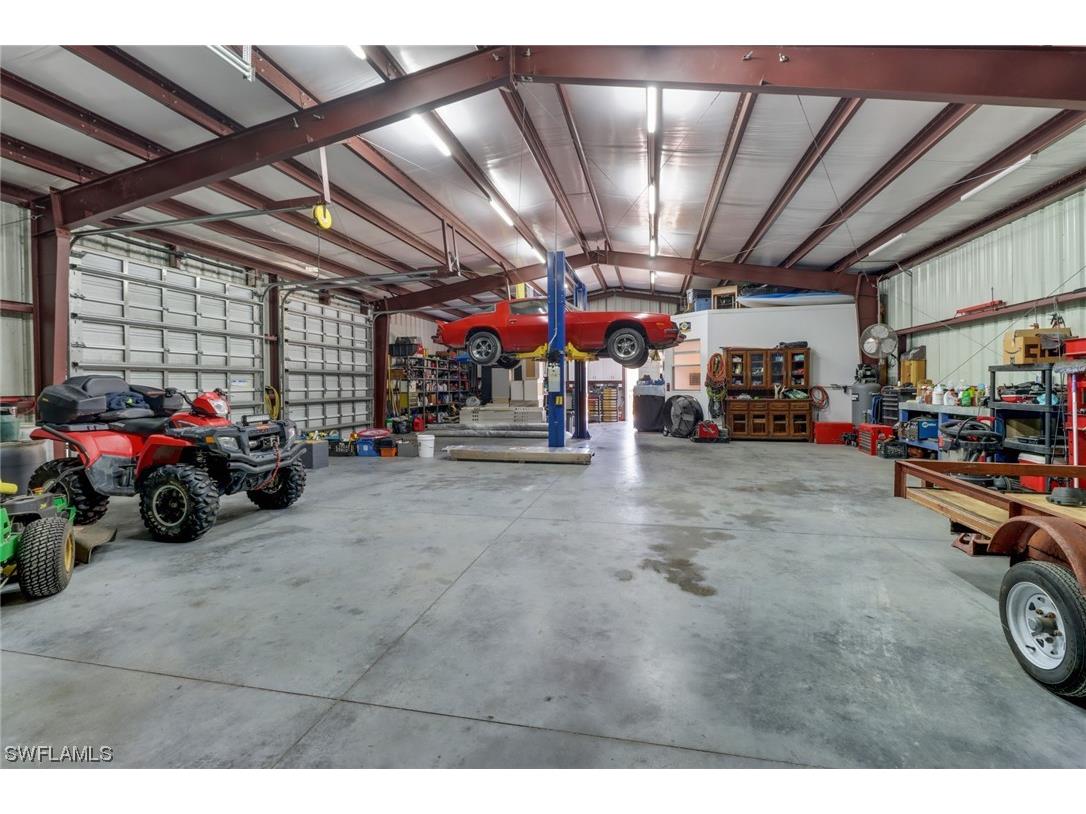 4540 10th Street NE Naples FL 34120 223092037 image1