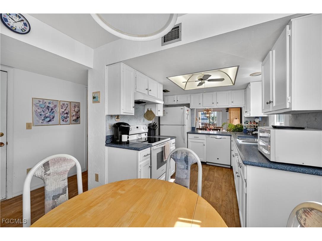 4541 Bay Beach Lane #341 Fort Myers Beach FL 33931 2025019491 image3