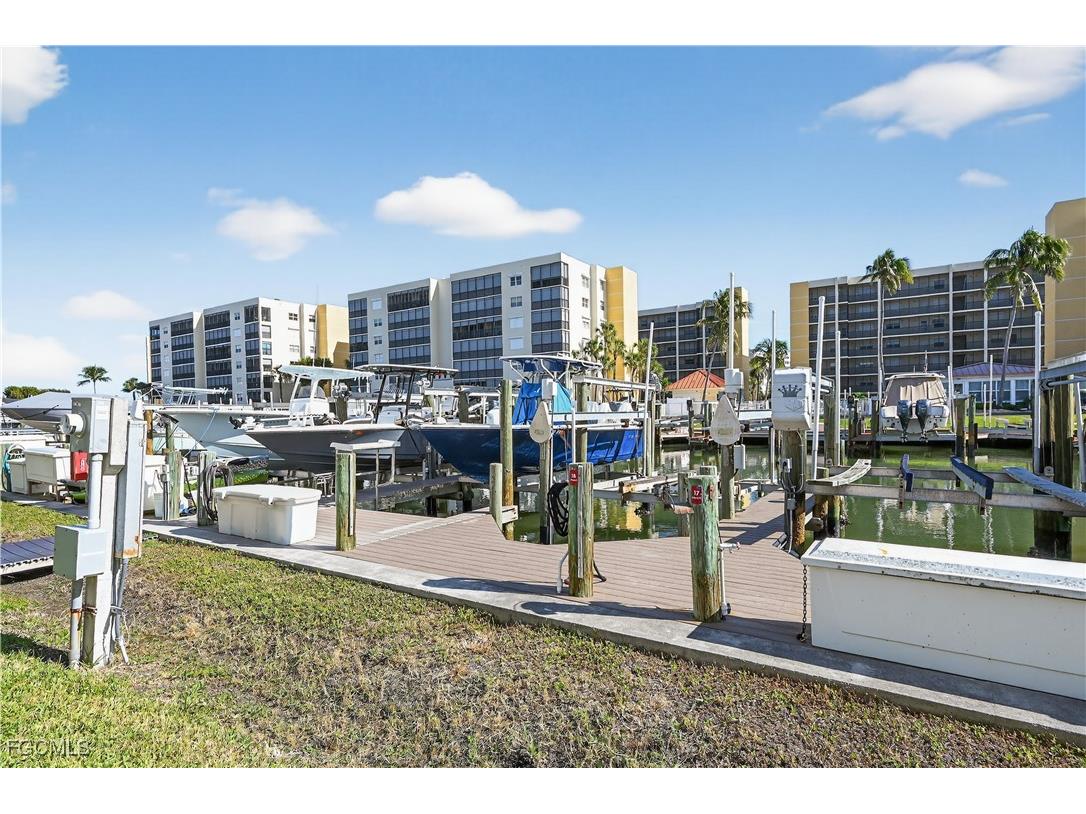 4541 Bay Beach Lane #341 Fort Myers Beach FL 33931 2025019491 image31