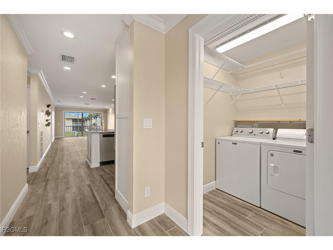 4541 SE 5th Place #207 Cape Coral FL 33904 2025004809 image3