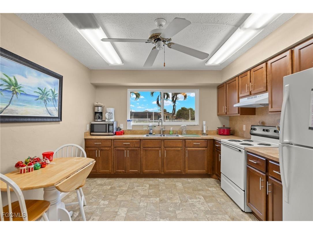 4541 SE 5th Place #207 Cape Coral FL 33904 2025004809 image41