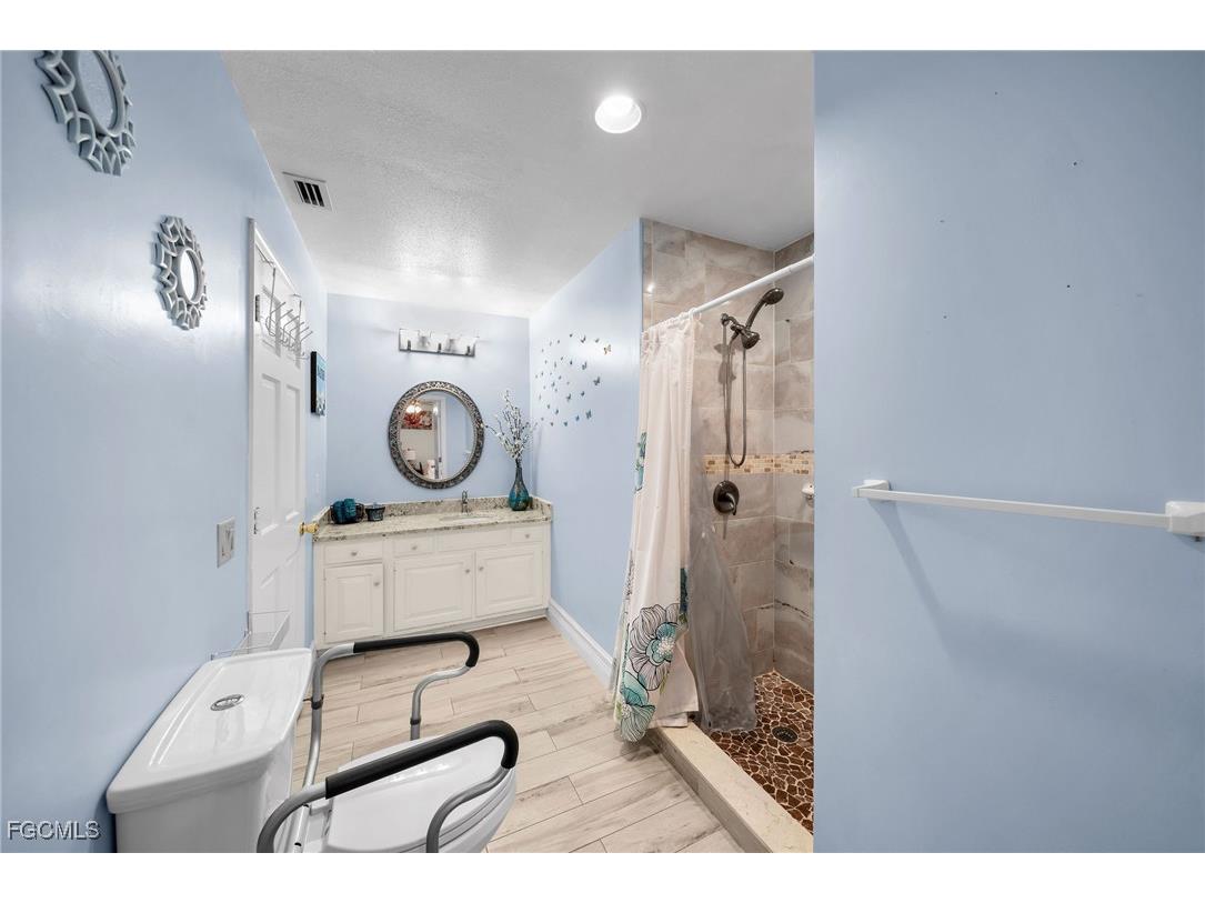 4543 Gulf Avenue North Fort Myers FL 33903 2026002078 image14