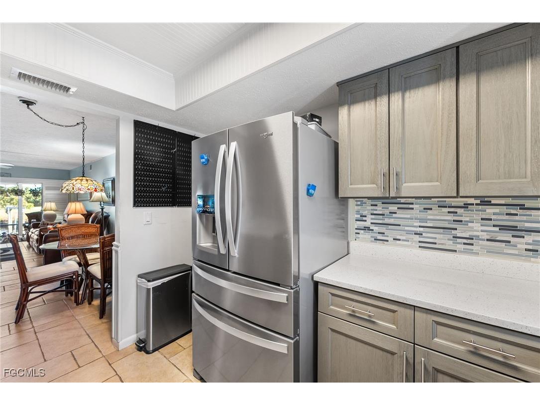 4543 SE 6th Place #1F Cape Coral FL 33904 2025018408 image10