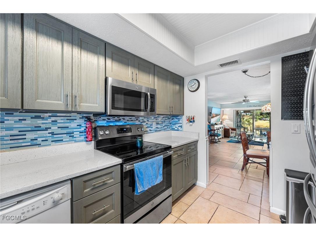 4543 SE 6th Place #1F Cape Coral FL 33904 2025018408 image9