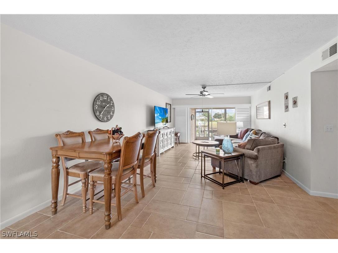 4543 SE 6th Place #1F Cape Coral FL 33904 222077504 image1