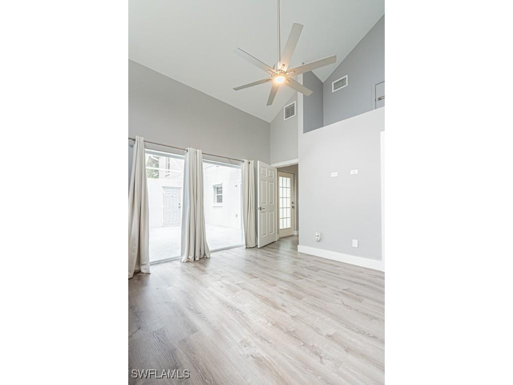 4544 Court Way #18D Naples FL 34109 225070195 image20