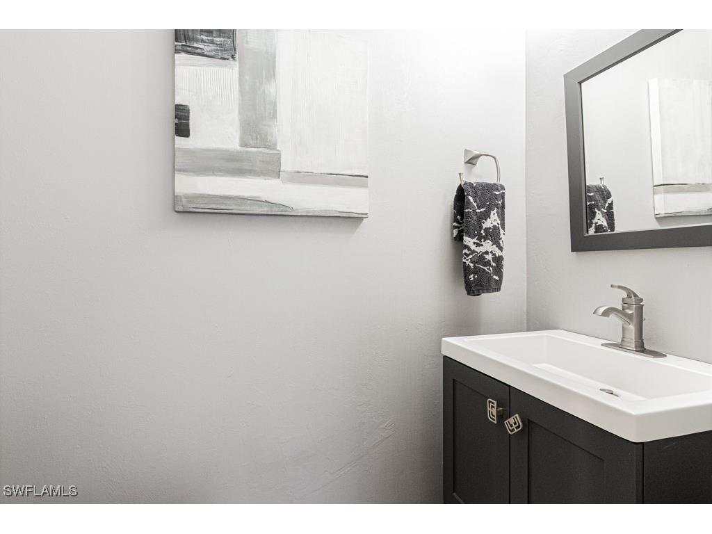 4544 Court Way #18D Naples FL 34109 225070195 image37