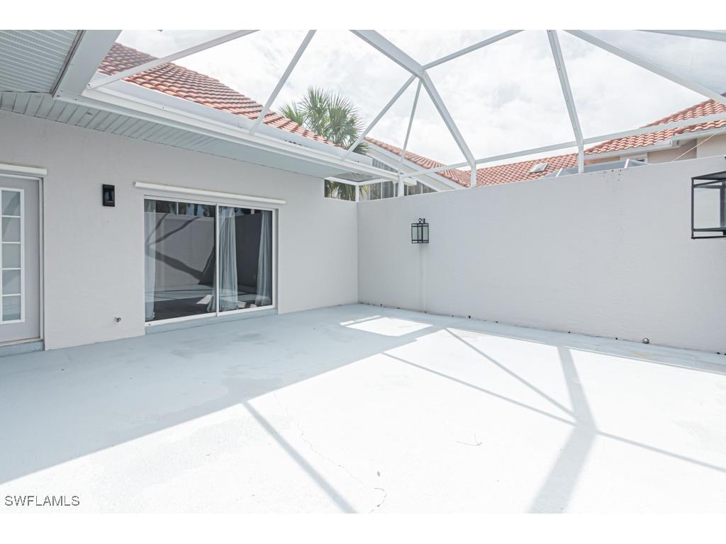 4544 Court Way #18D Naples FL 34109 225070195 image5