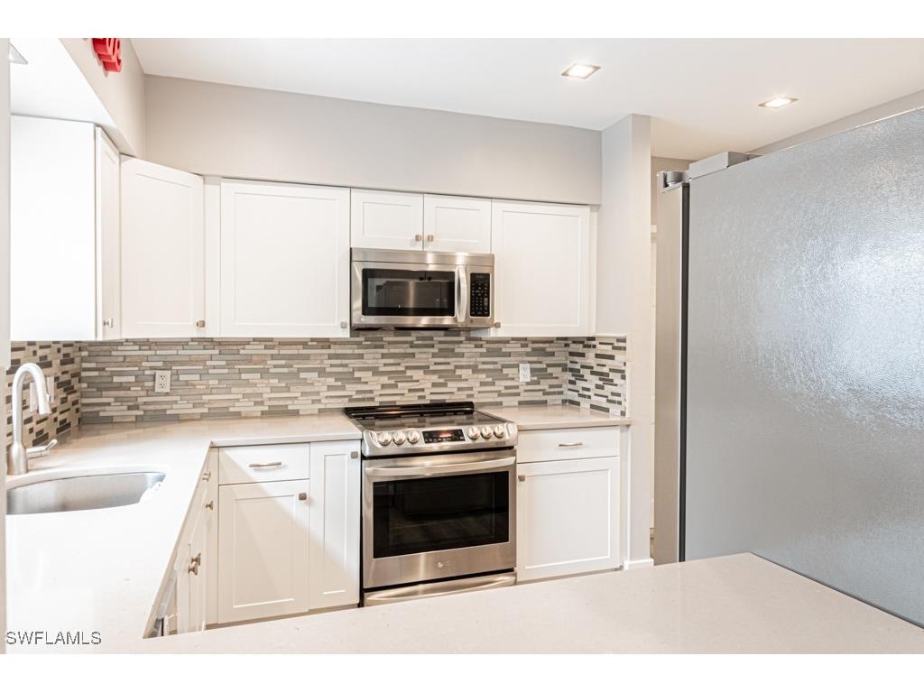 4544 Court Way #18D Naples FL 34109 225070195 image8