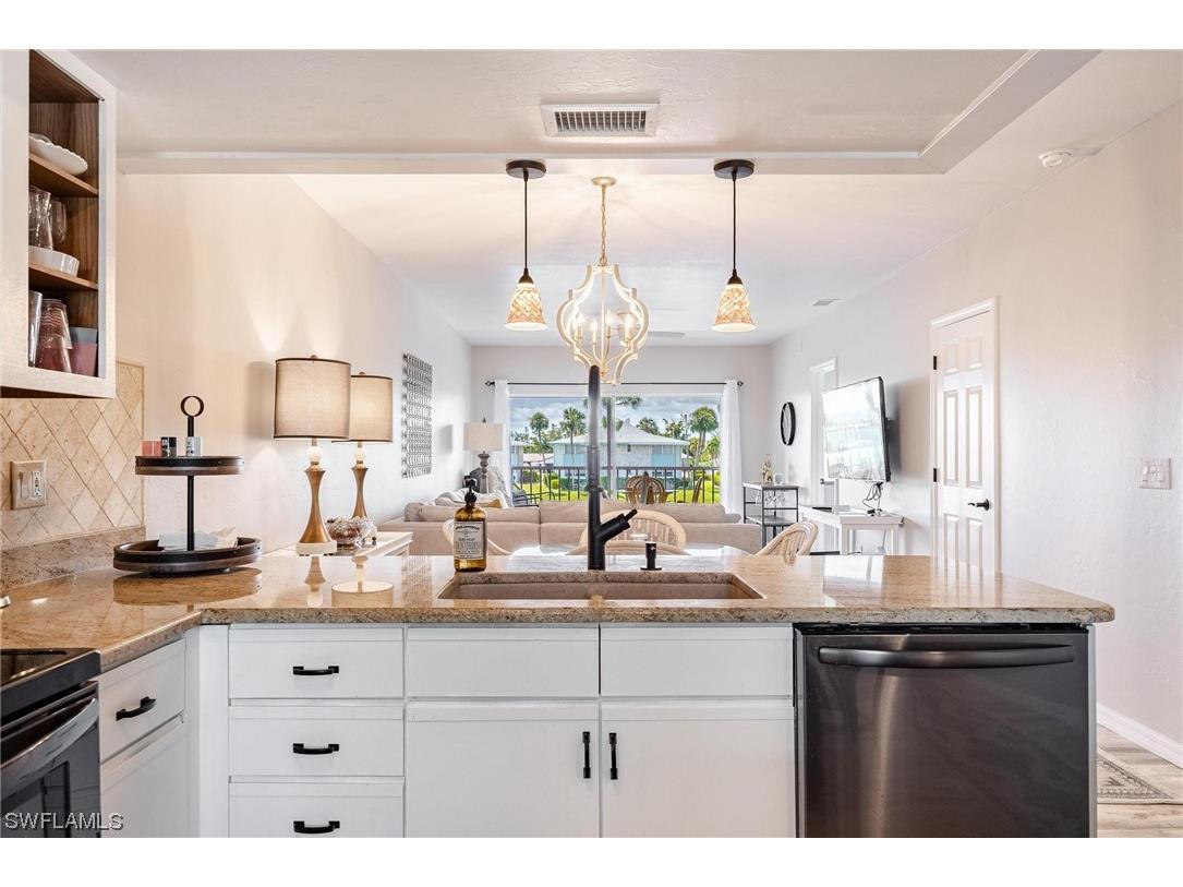 4544 SE 5th Place #207 Cape Coral FL 33904 223033847 image1