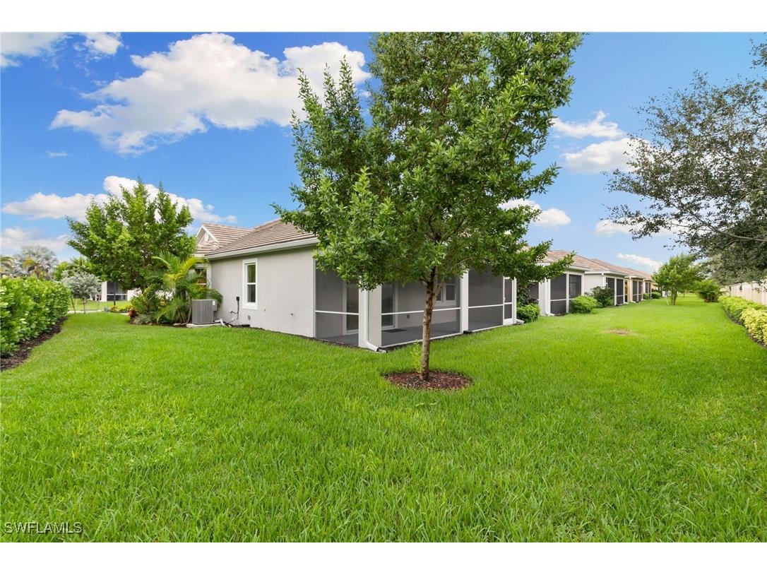 4546 Arboretum Circle #104 Naples FL 34112 225070251 image31