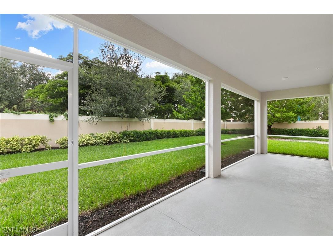 4546 Arboretum Circle #104 Naples FL 34112 225070251 image8