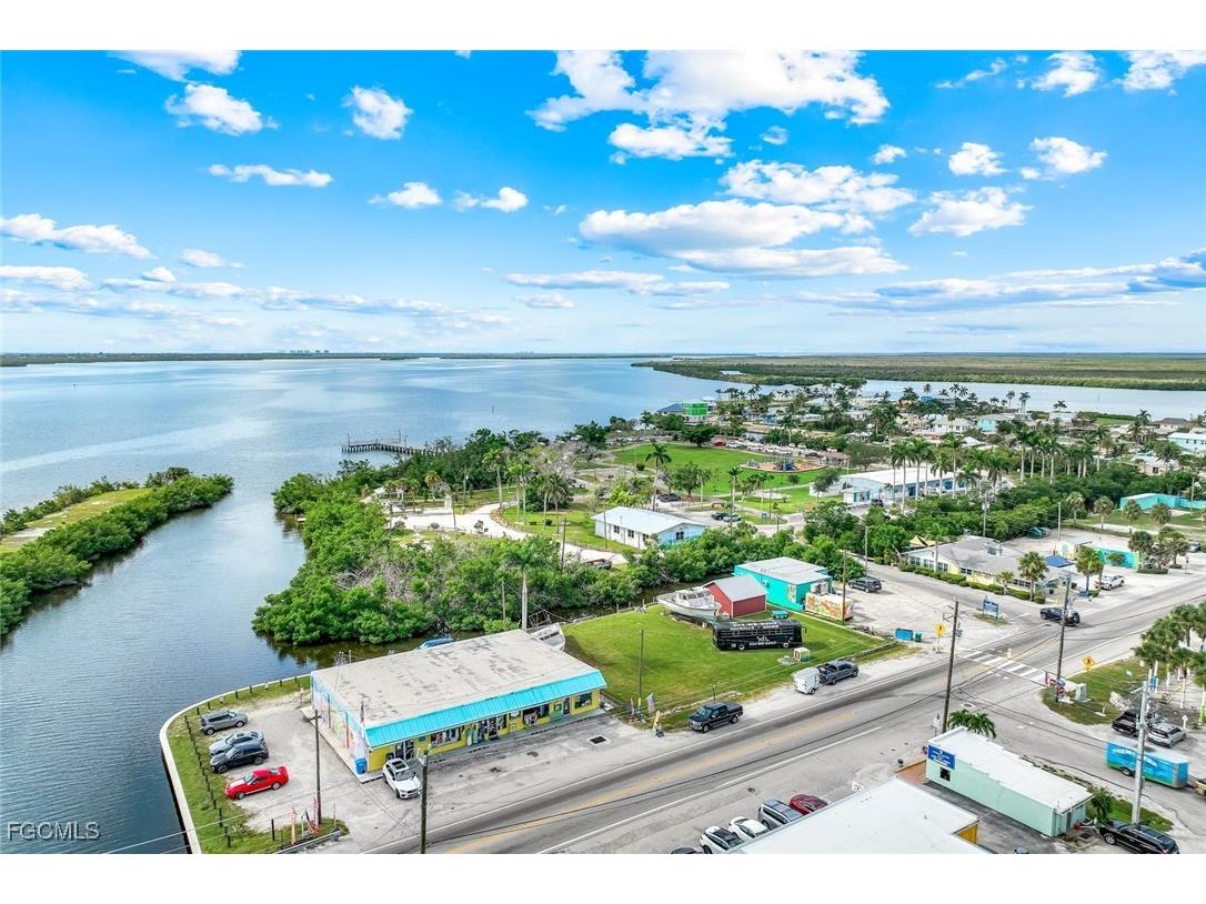 4547 Pine Island Road NW Matlacha FL 33993 2025005063 image10