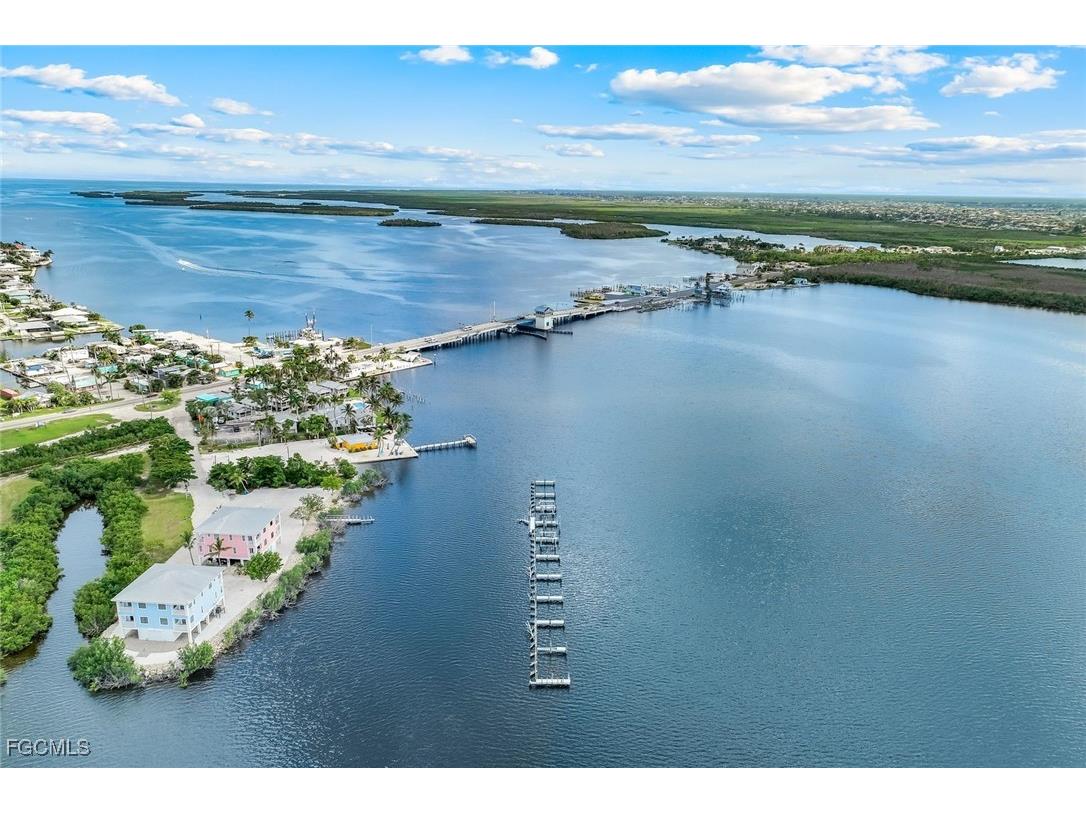 4547 Pine Island Road NW Matlacha FL 33993 2025005063 image13