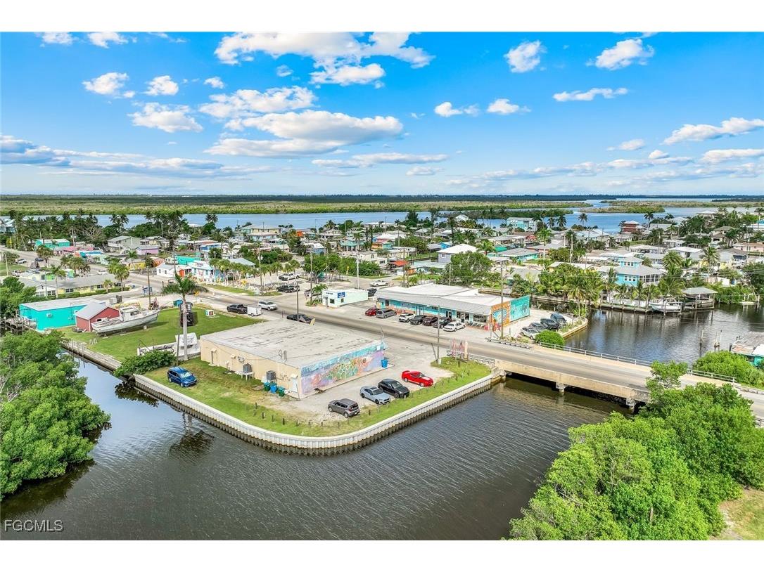 4547 Pine Island Road NW Matlacha FL 33993 2025005063 image14