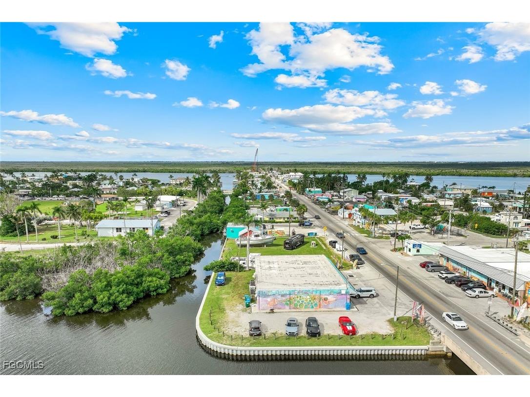 4547 Pine Island Road NW Matlacha FL 33993 2025005063 image15