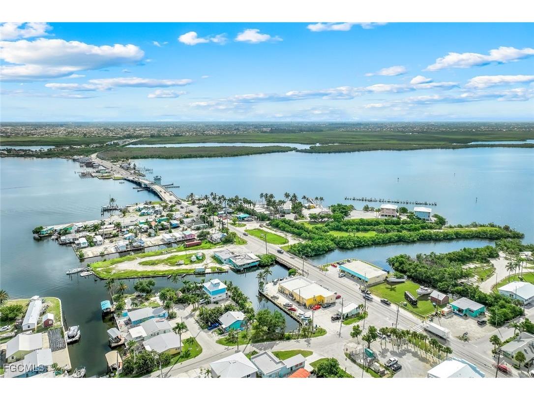 4547 Pine Island Road NW Matlacha FL 33993 2025005063 image19