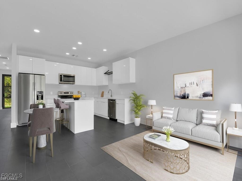 4548-4550 29th Street SW Lehigh Acres FL 33973 2025006306 image9