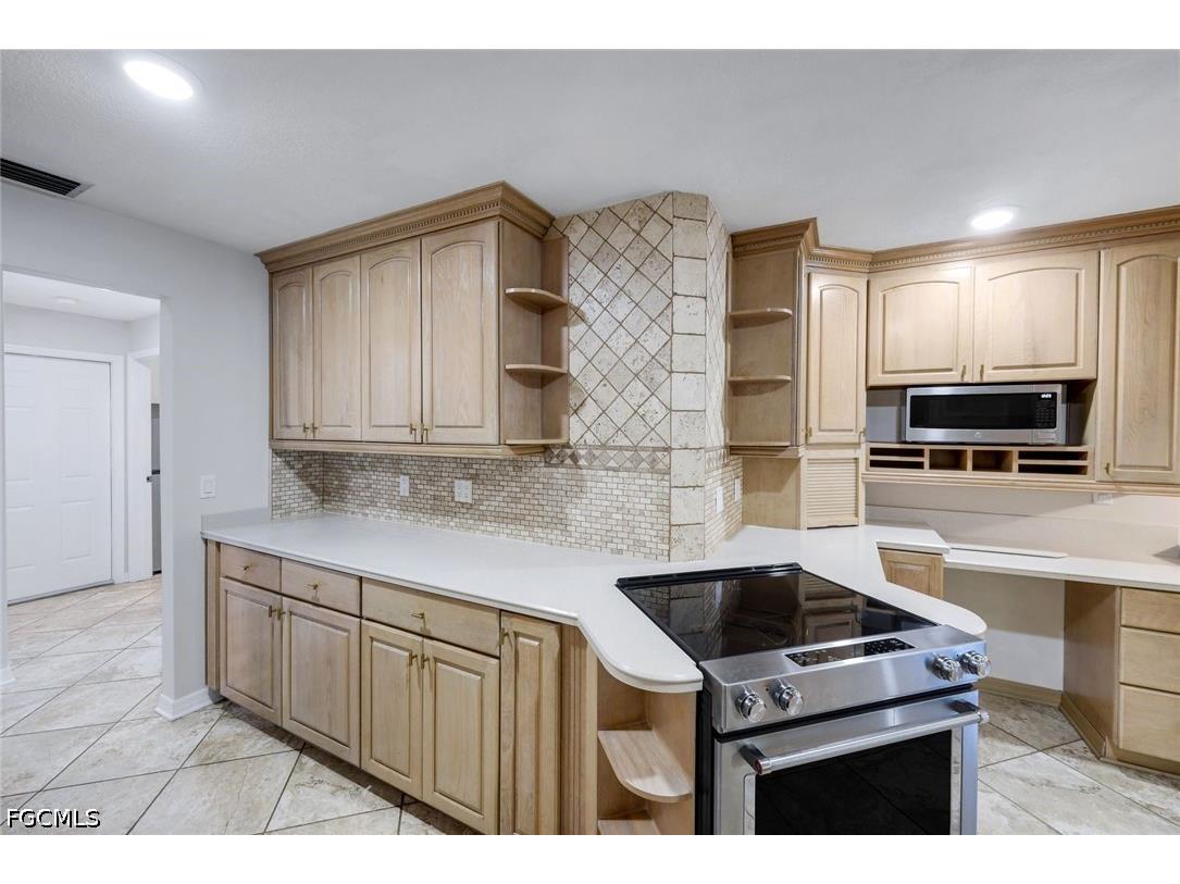 4548 SE 11th Place Cape Coral FL 33904 2026023533 image6