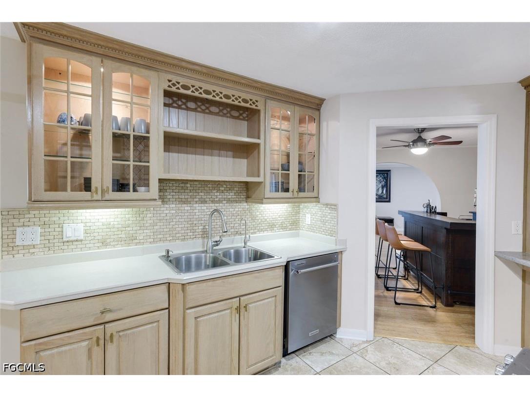 4548 SE 11th Place Cape Coral FL 33904 2026023533 image8