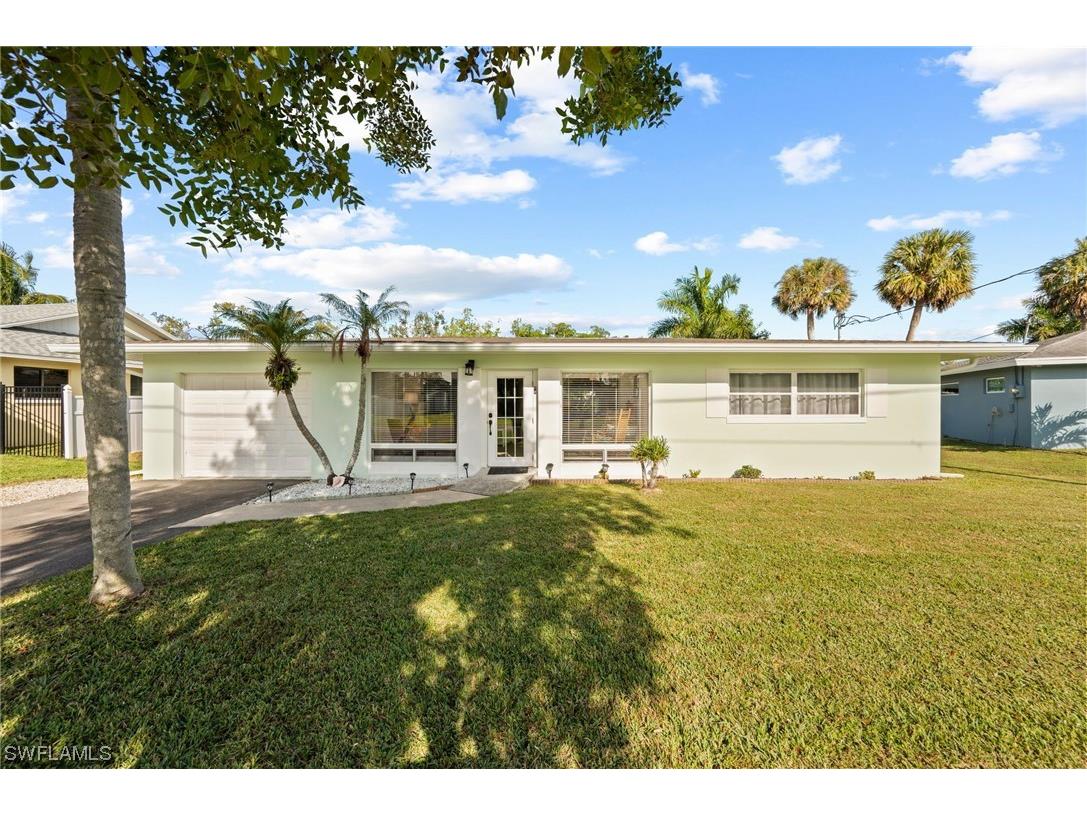 4549 Auburn Avenue Fort Myers FL 33905 223084335 image1
