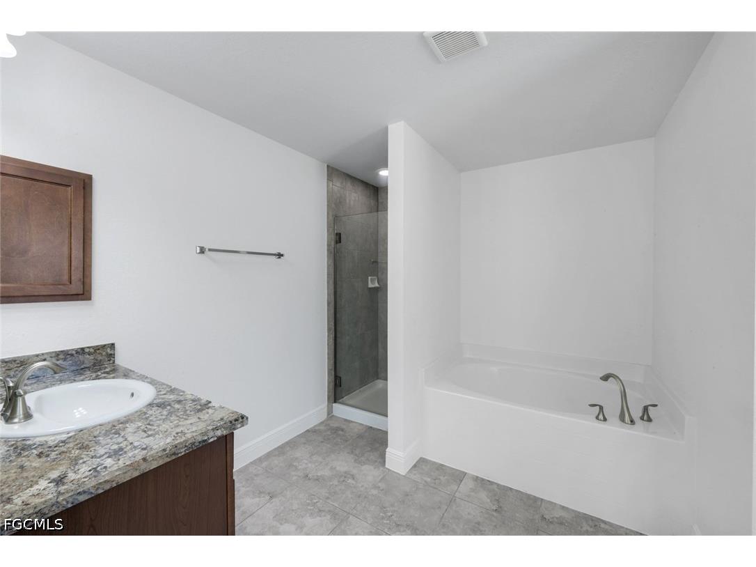 455 Bowman Terrace Port Charlotte FL 33953 2026029306 image14