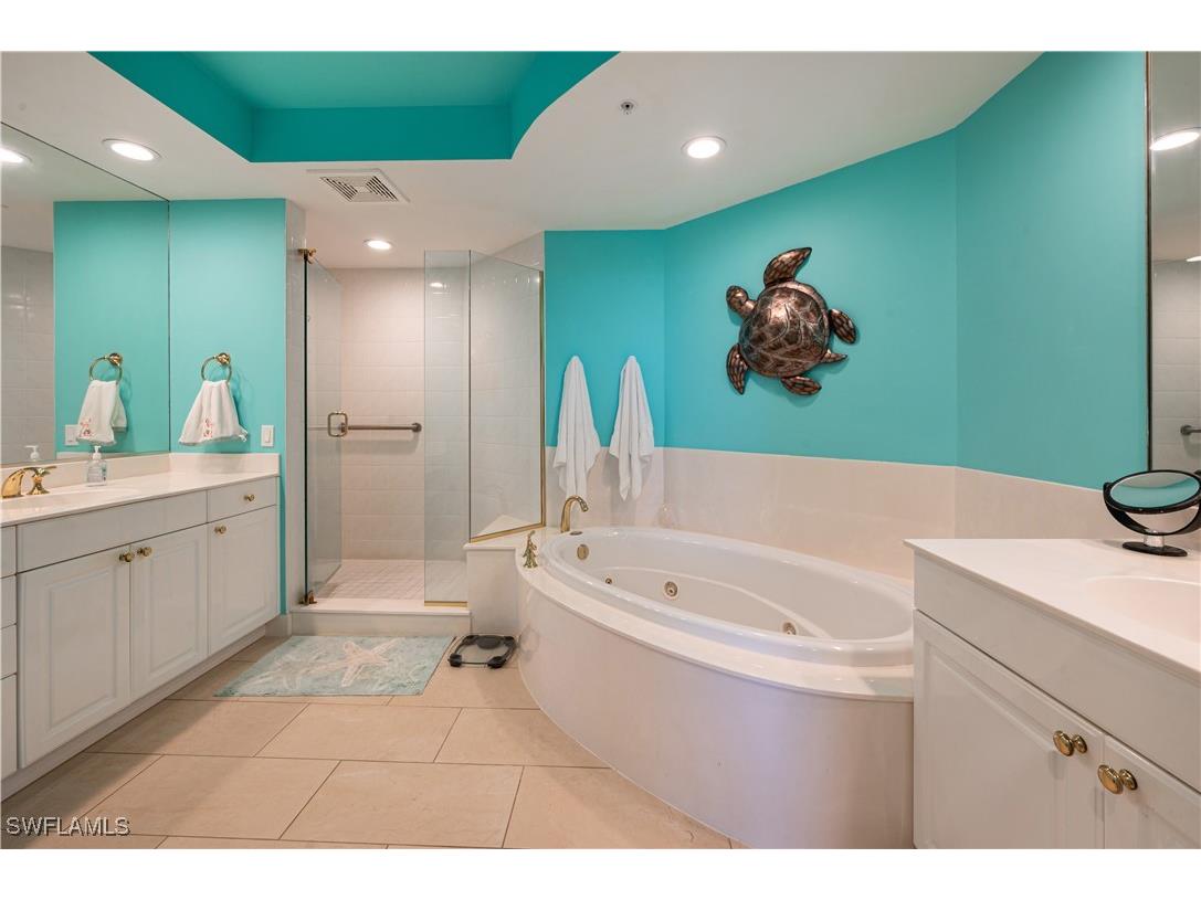 455 Cove Tower Drive #1101 Naples FL 34110 225074314 image21