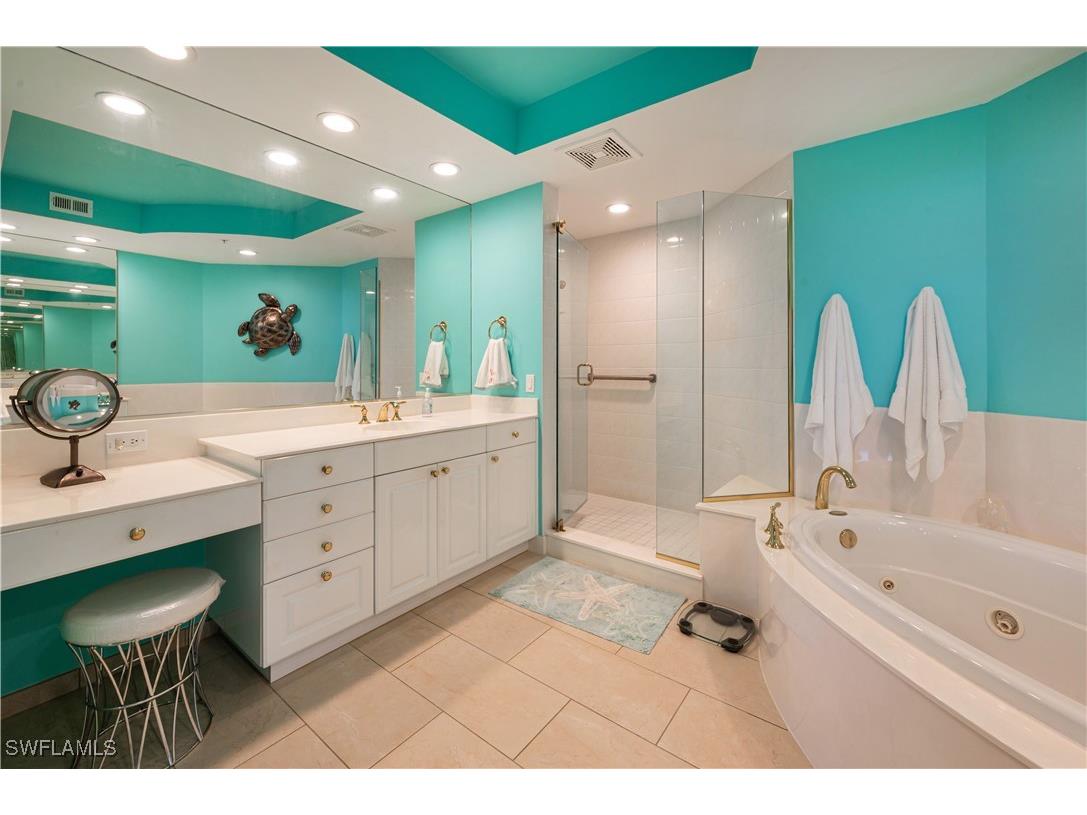 455 Cove Tower Drive #1101 Naples FL 34110 225074314 image22