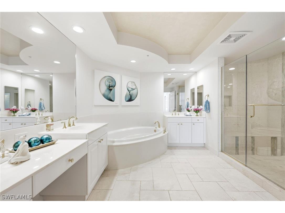 455 Cove Tower Drive #303 Naples FL 34110 226010393 image17