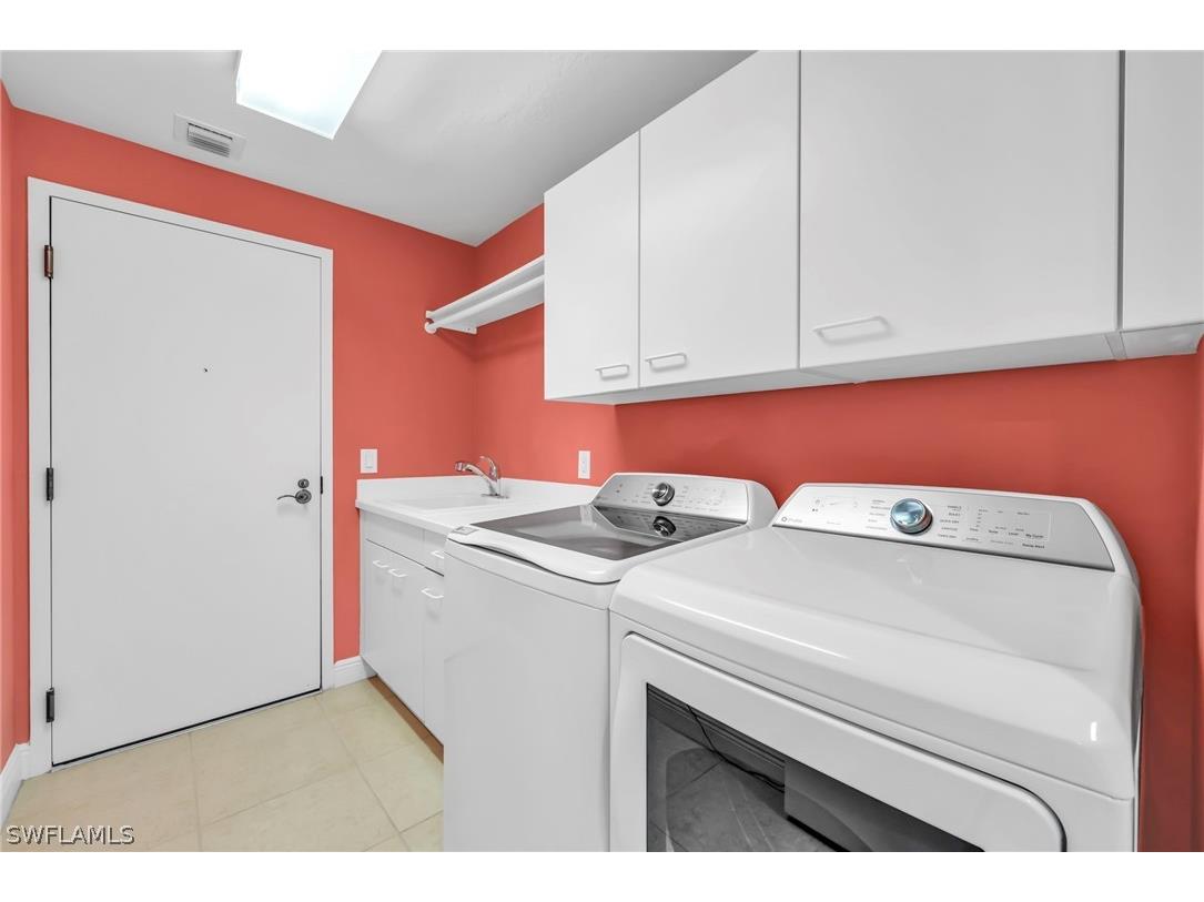 455 Cove Tower Drive #303 Naples FL 34110 226010393 image27